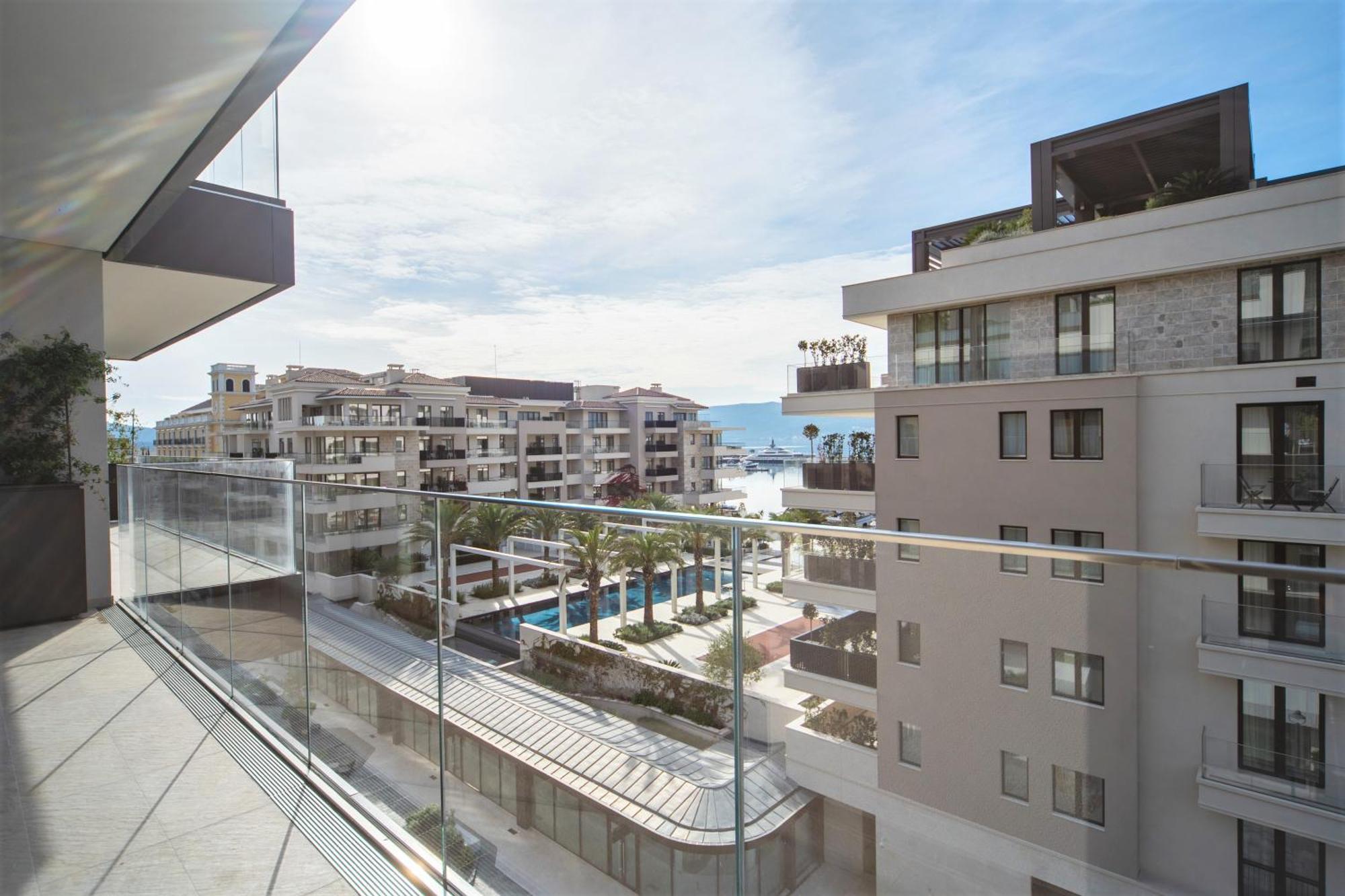 Porto Montenegro Residences Tivat Exterior photo